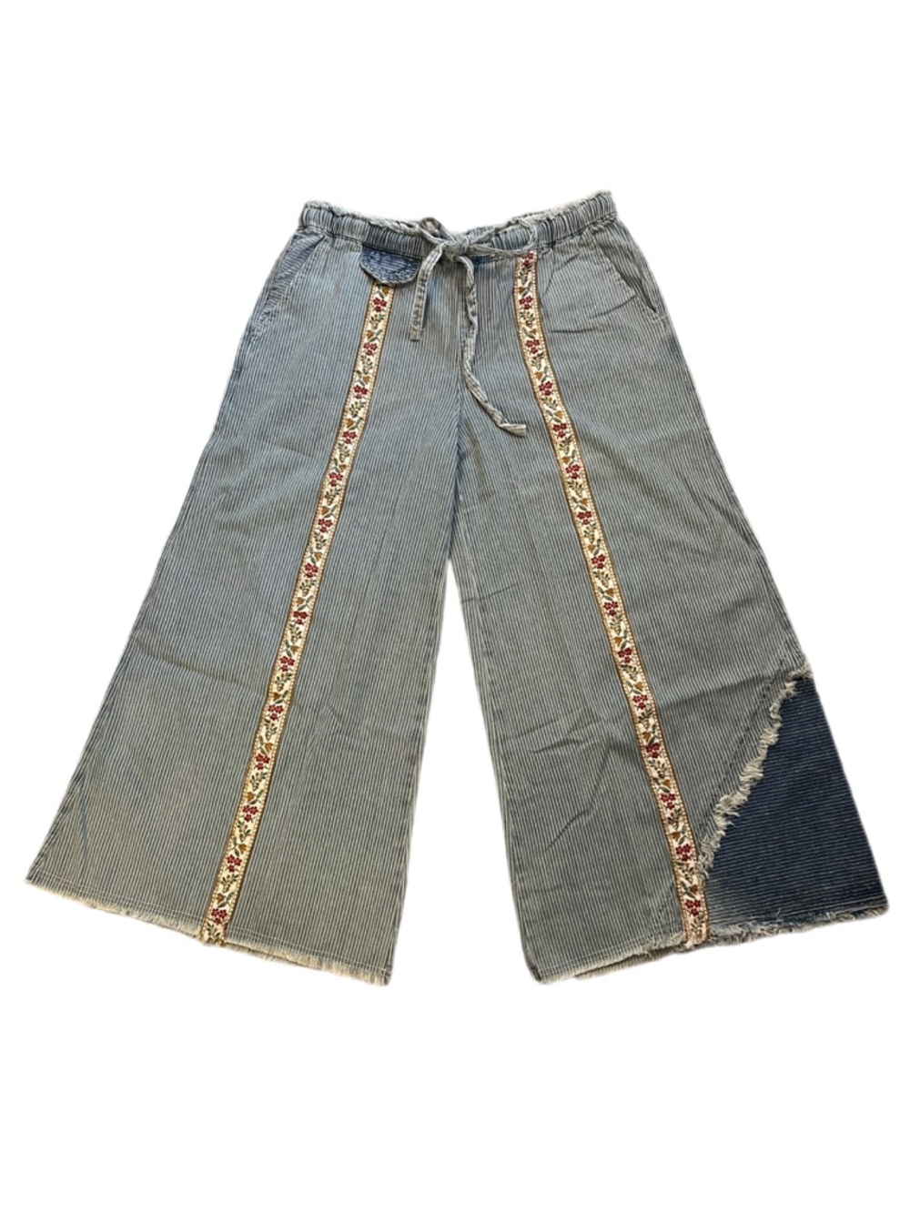 POL Boho Embroidered Wide Leg Pinstriped Jeans M  Floral Festival - Picture 4 of 13